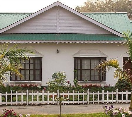 United-21 Grassland Hotel Bagori Exterior photo